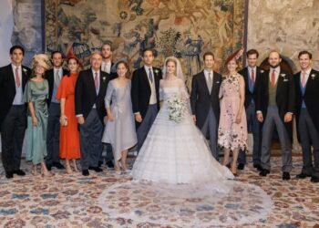 ORGULLO NACIONAL E INTERNACIONAL SOMOS LA ENVIDIA DE LAS CASAS REALES DE EUROPA Sobrino de empresario, propietario de mansión en el Caribe donde se hacen los canjes de rehenes, contrae matrimonio con princesa pro-nazi