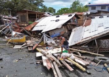 Videos | Terremoto de 7,8 sacudió a Filipinas