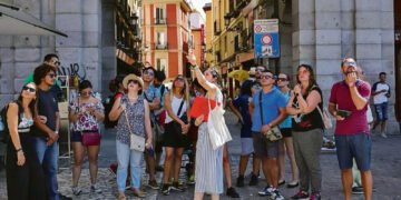 España espera la llegada de 43 millones de turistas para convertir este verano en el de mayor afluencia de la historia