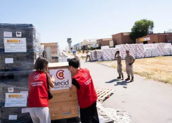 Hospital de campaña español comenzó a atender a damnificados por los terremotos en Caracas